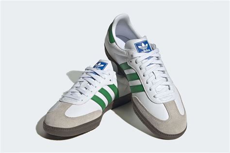 adidas samba geeen|Adidas Samba green stripes.